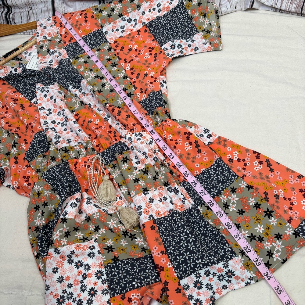 🏷️NWT GiGiO Patchwork Romper Size Medium Multicolor Floral Pattern Kimono Sleeve - Picture 9 of 16
